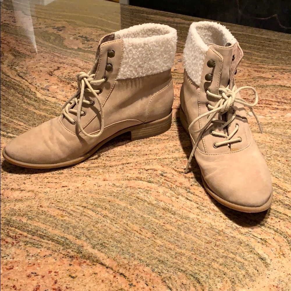 Stitch fix faux fur boots